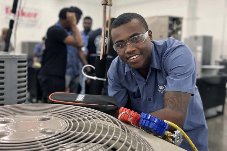 Happy Mentee in a HVAC class
